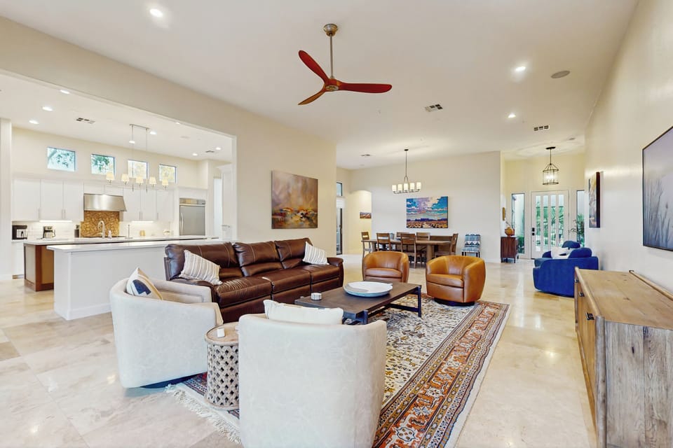 House (4 Bedrooms) | Interior