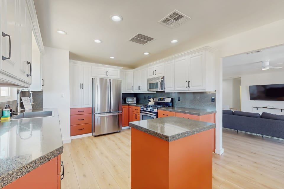 House (4 Bedrooms) | Interior
