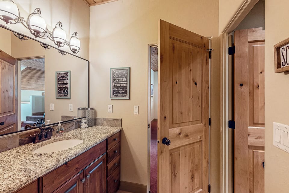Steps to Brian Head Resort: Ski Home w/ Games Apartment in Brian Head