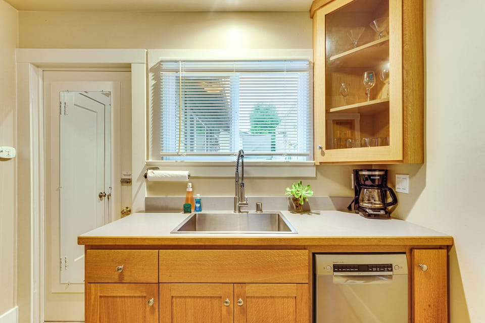 House (1 Bedroom) | Interior