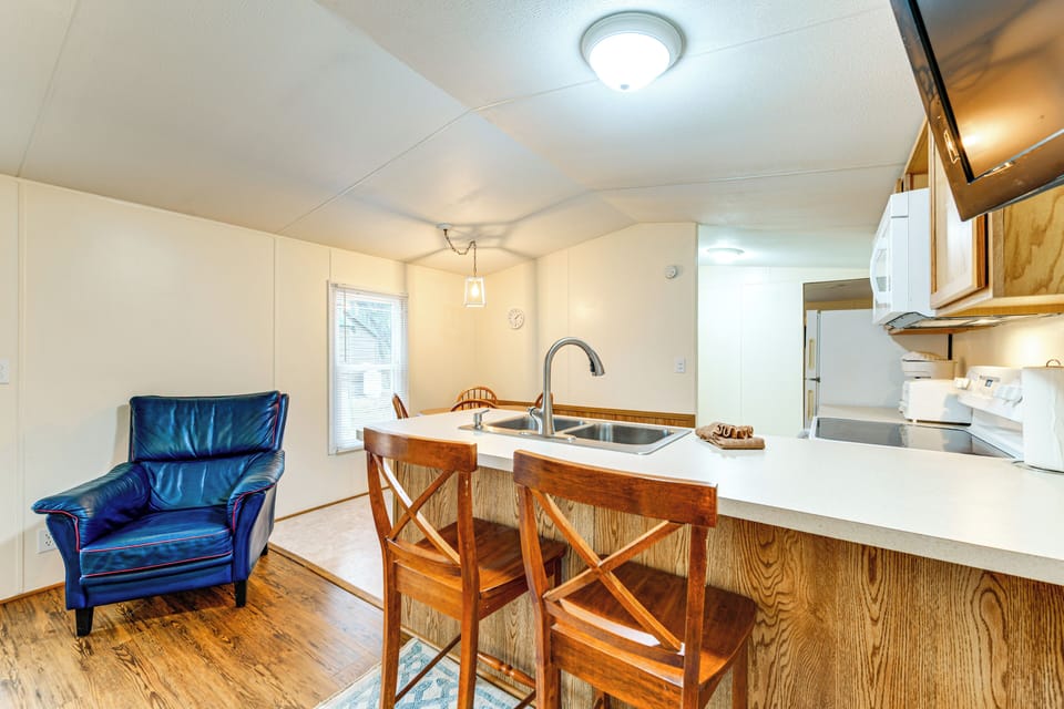 House (2 Bedrooms) | Interior