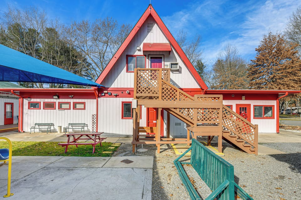 Cataloochee Adventure Hub w/ Family-friendly Perks Apartment in North Carolina