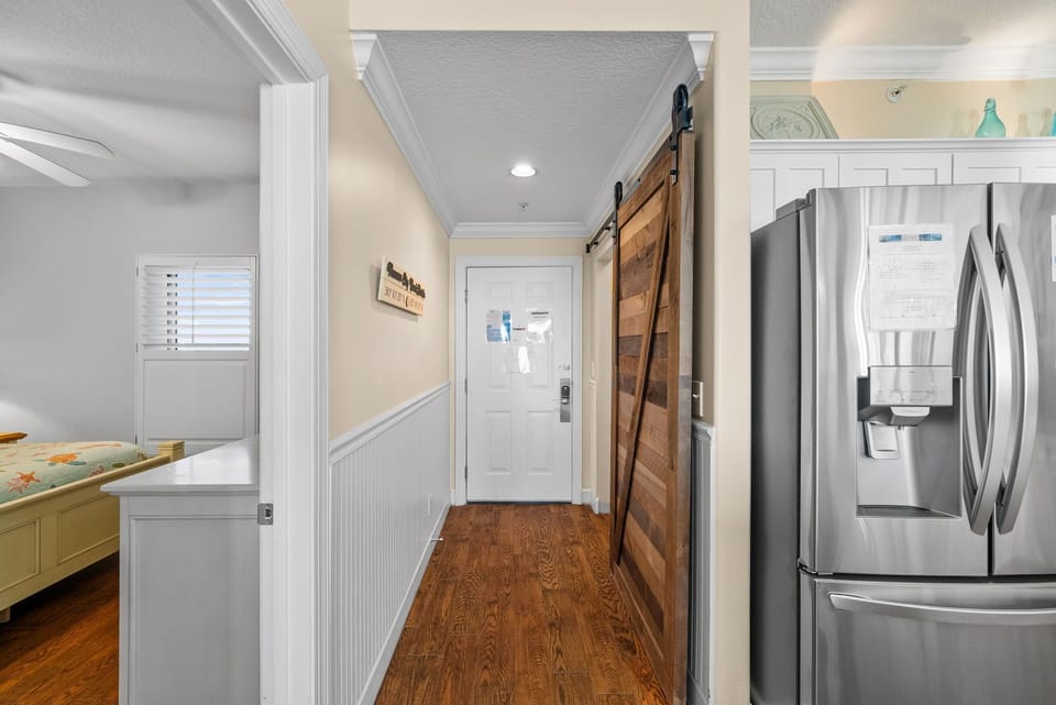Welcome to Emerald Isle Unit 405!