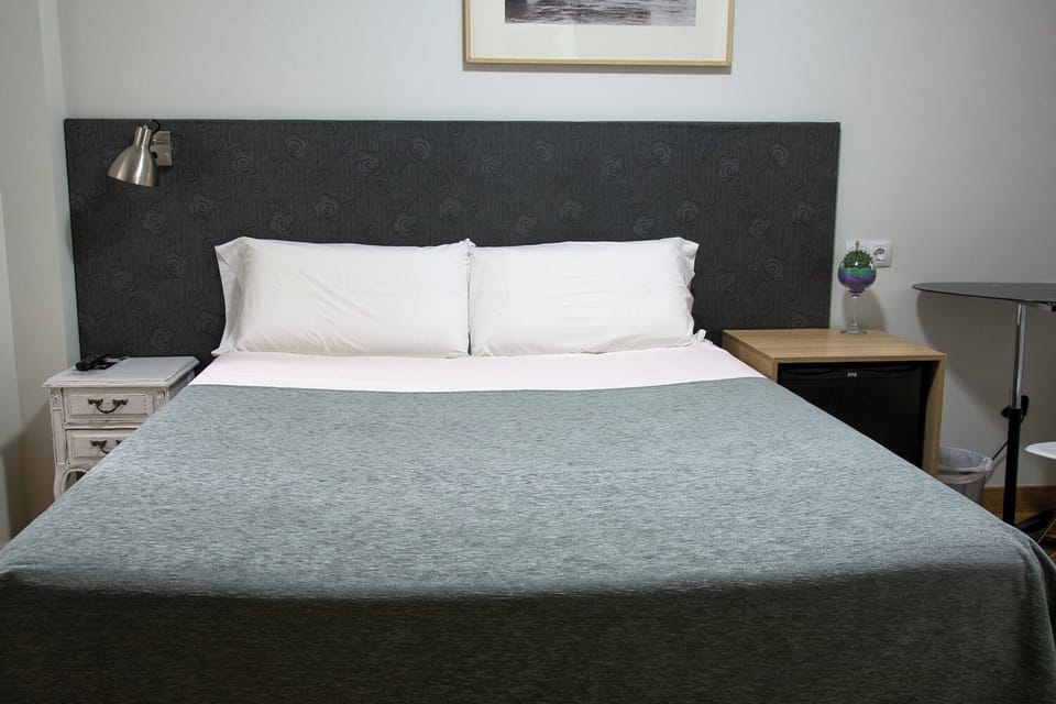 Basic Double Room | Free WiFi, bed sheets