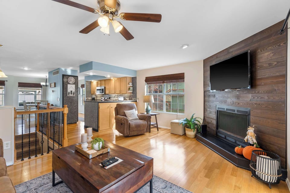 Condo, Multiple Beds, Patio, Garden View (Premiere Pointe) | Living area