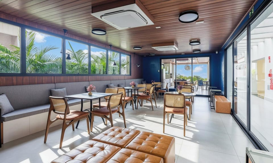 Basic Apartment | Dining