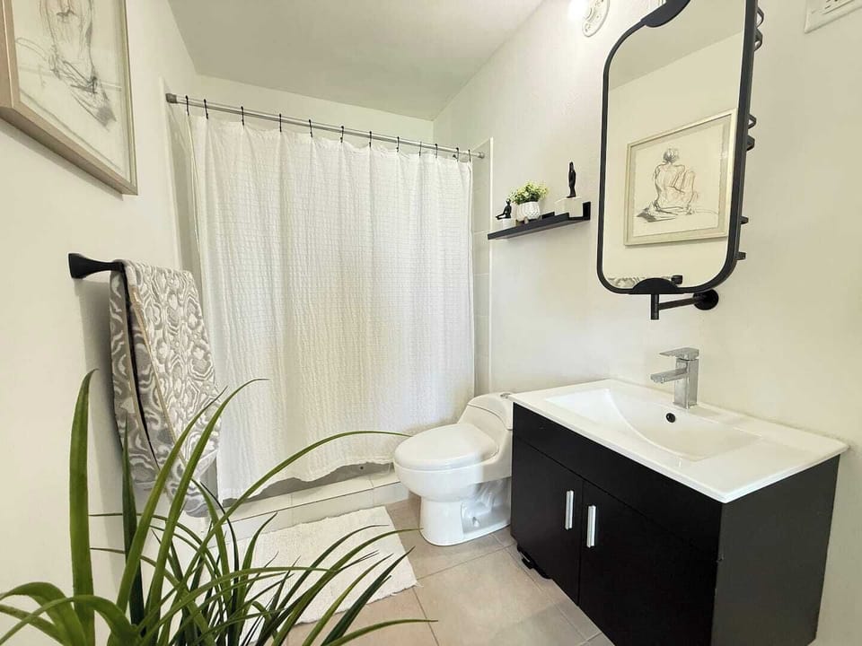 Stylish, Modern & Private Primary Bathroom 