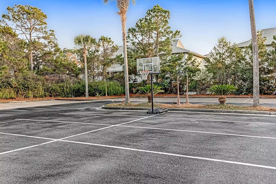 Basketball hoop