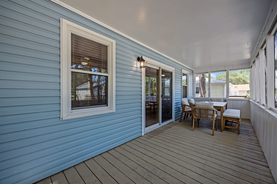 Covered Deck Seating Perfect for Relaxation or Group Gatherings