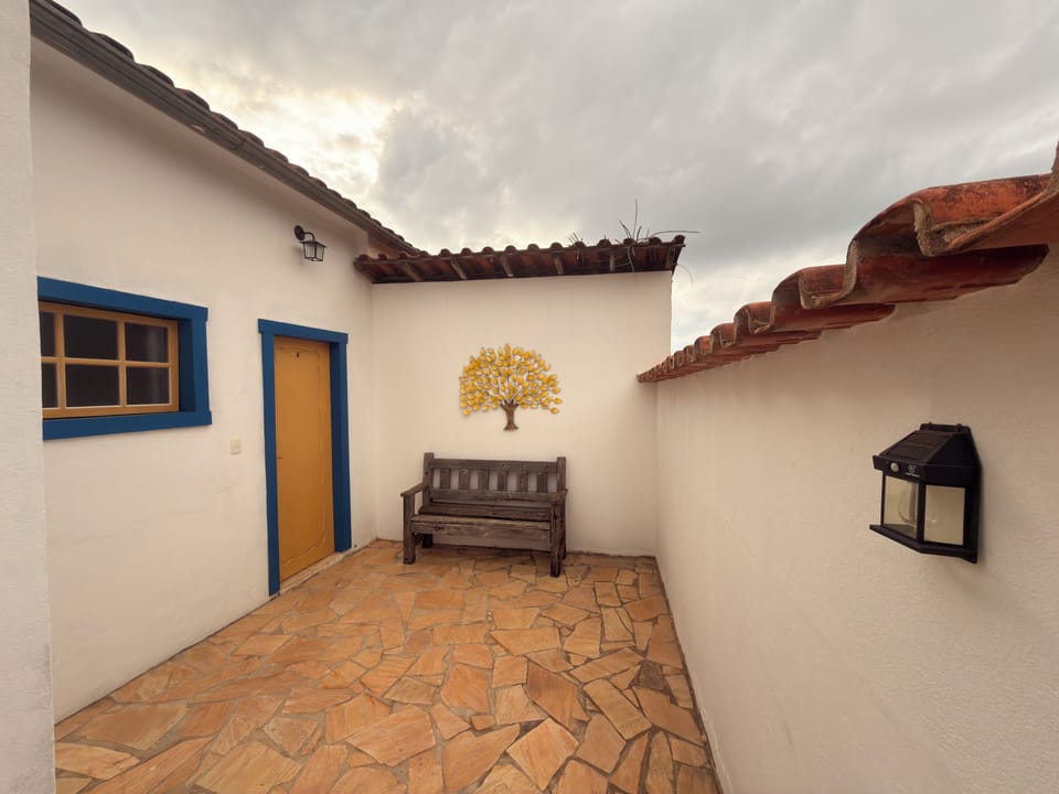 Executive Suite | Free WiFi