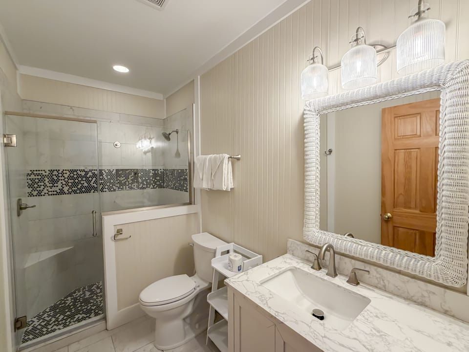 CV1A Full Bath with Walk-In Tiled Shower