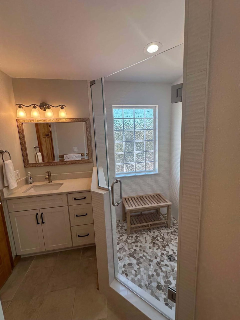 Bathroom & Shower
