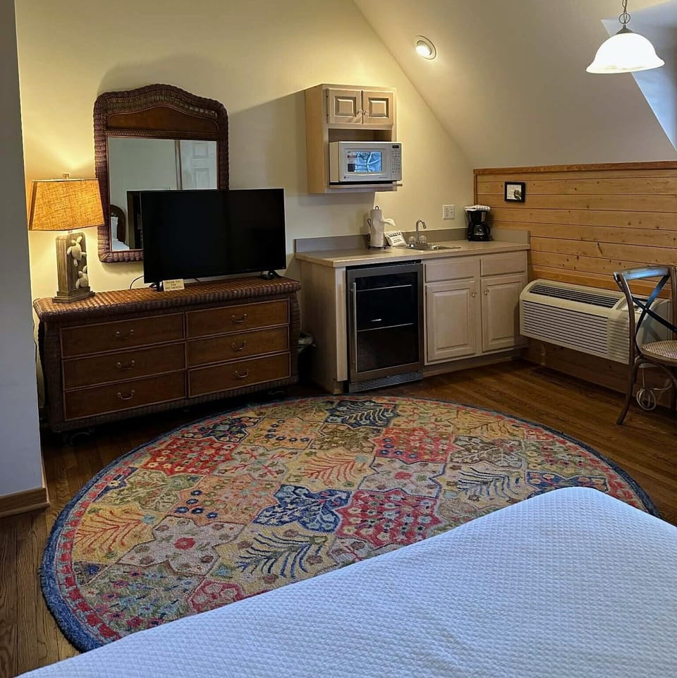 Bedroom alternate 