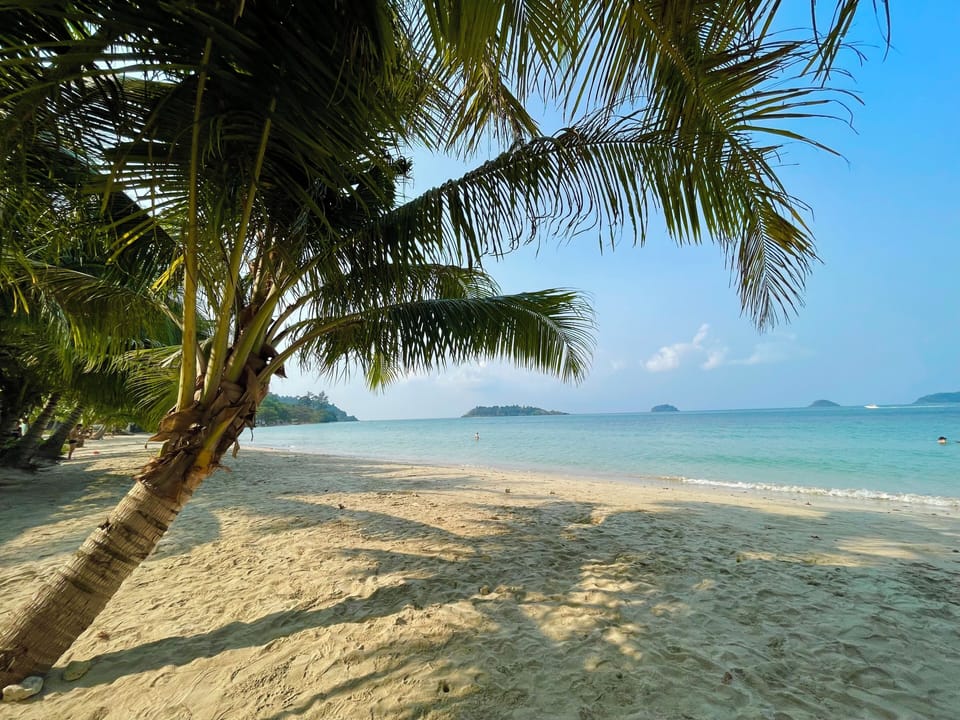 Kaibae Beach Resort Hotel in Ko Chang