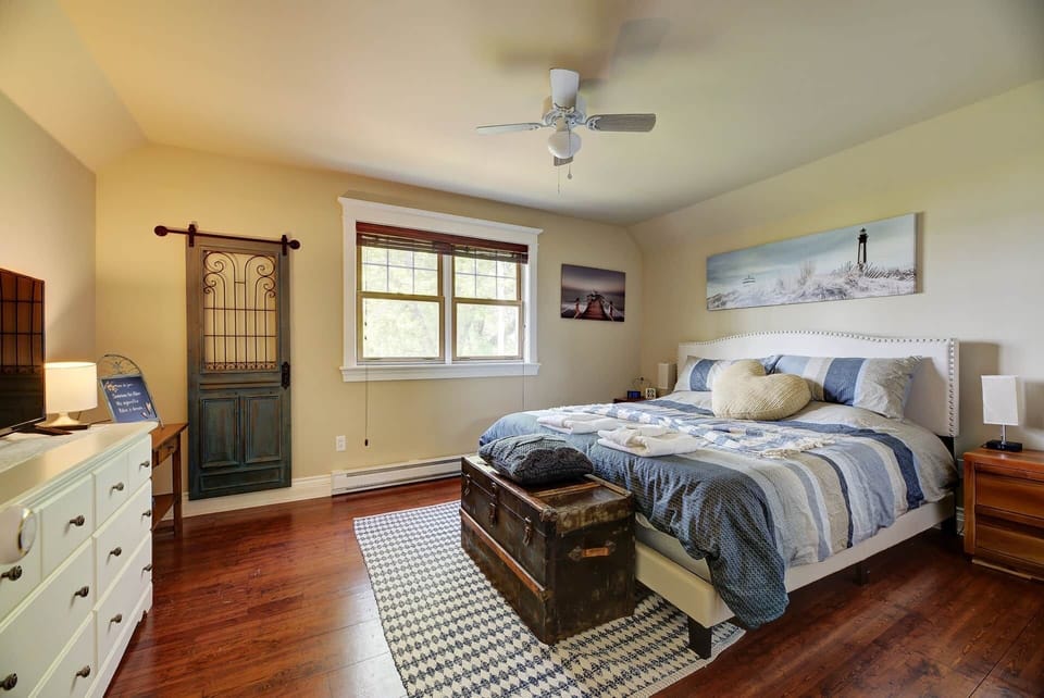 Master bedroom