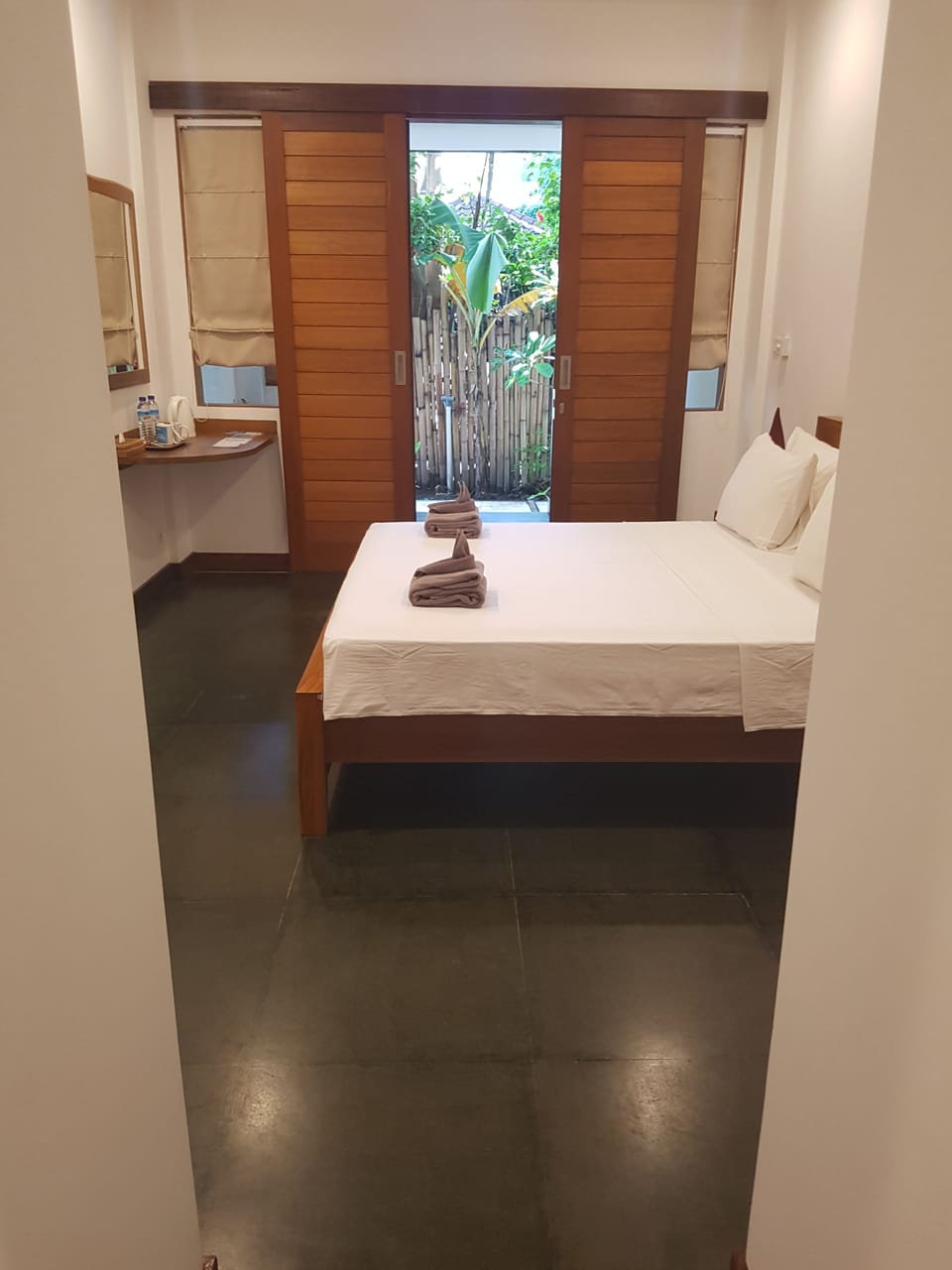 Deluxe Double Bed Room | Premium bedding, minibar, in-room safe, desk