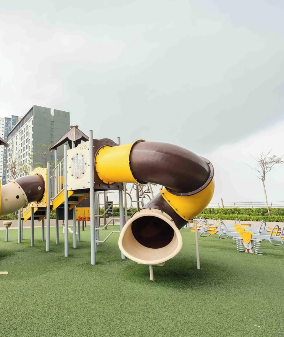 Children's play area - outdoor