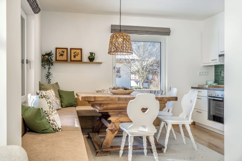 Deluxe Chalet, Mountain View | In-room dining
