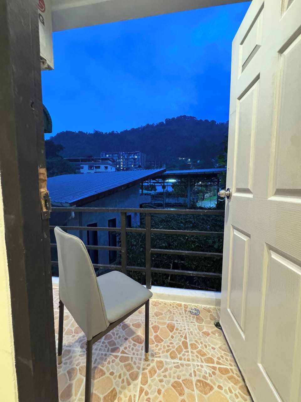 Chapter 26 Guesthouse Hotel in Patong