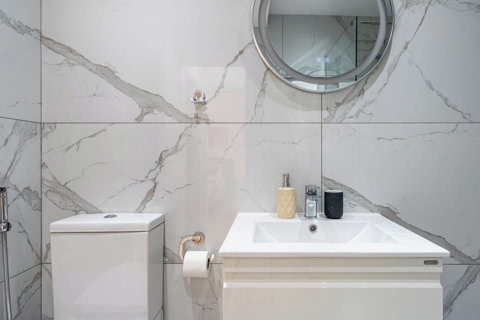 Averna - Breezy 2-BR Apt. in Larnaca Apartment in Larnaca