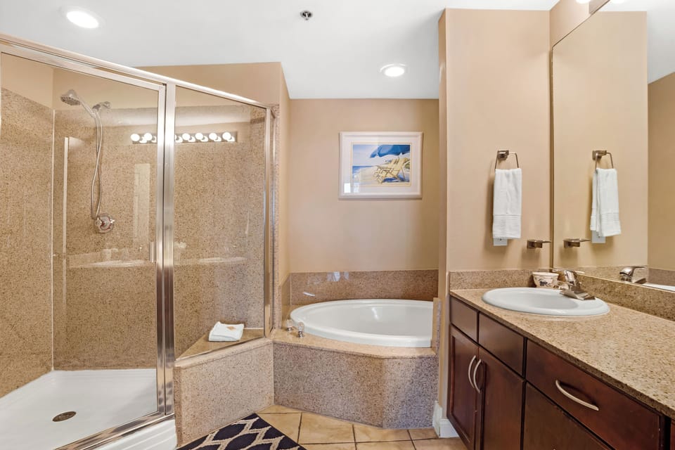Laketown Wharf 531 Apartment in Panama City Beach