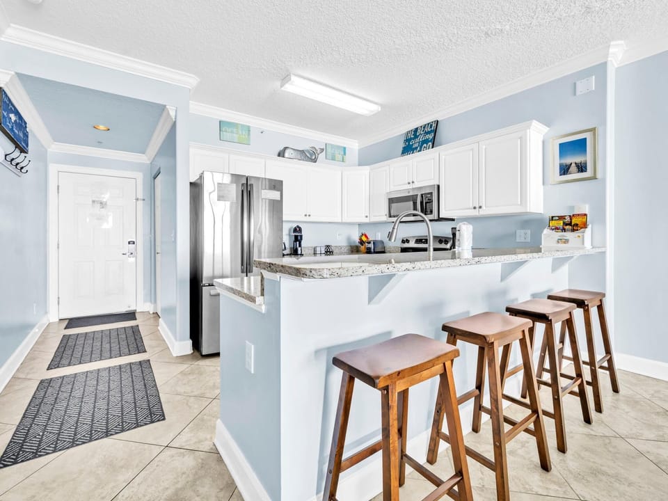 Condo, Multiple Beds (Emerald Isle Resort 605) | Private kitchen