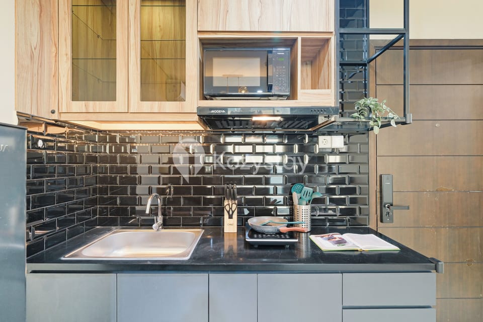 Apartment, 1 Bedroom, City View | Private kitchen | Full-size fridge, microwave, stovetop, rice cooker