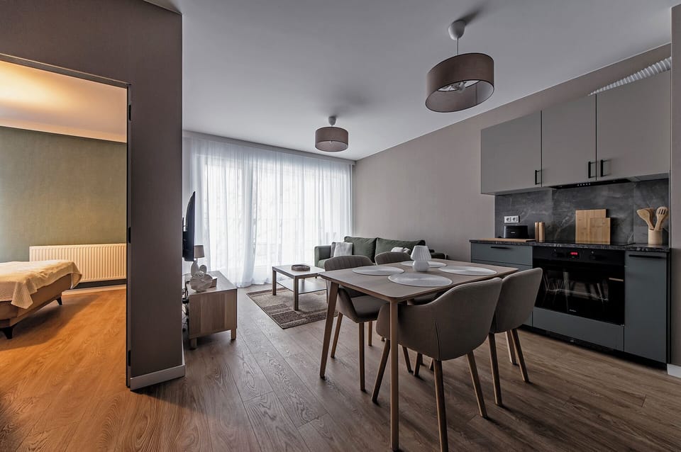 Apartment, Balcony | In-room dining