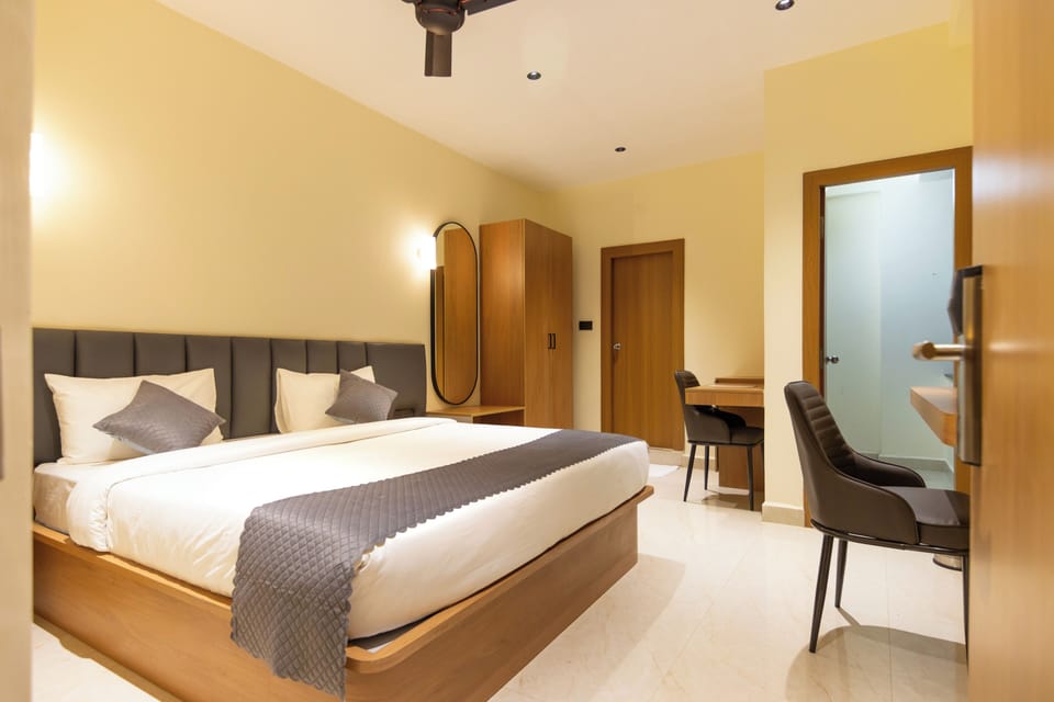 Executive Room | Egyptian cotton sheets, premium bedding, memory foam beds, minibar