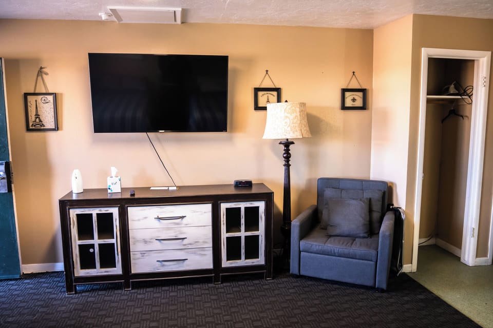 Double Room, Non Smoking | Interior