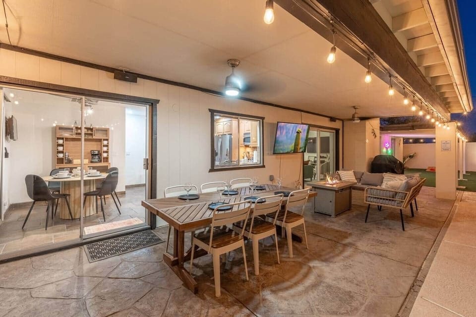 Outdoor dining set for 6