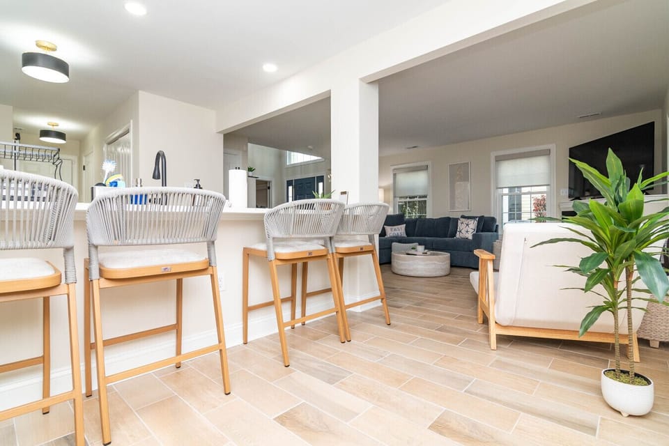 Modern Open Plan Setting - Everyone is always included!