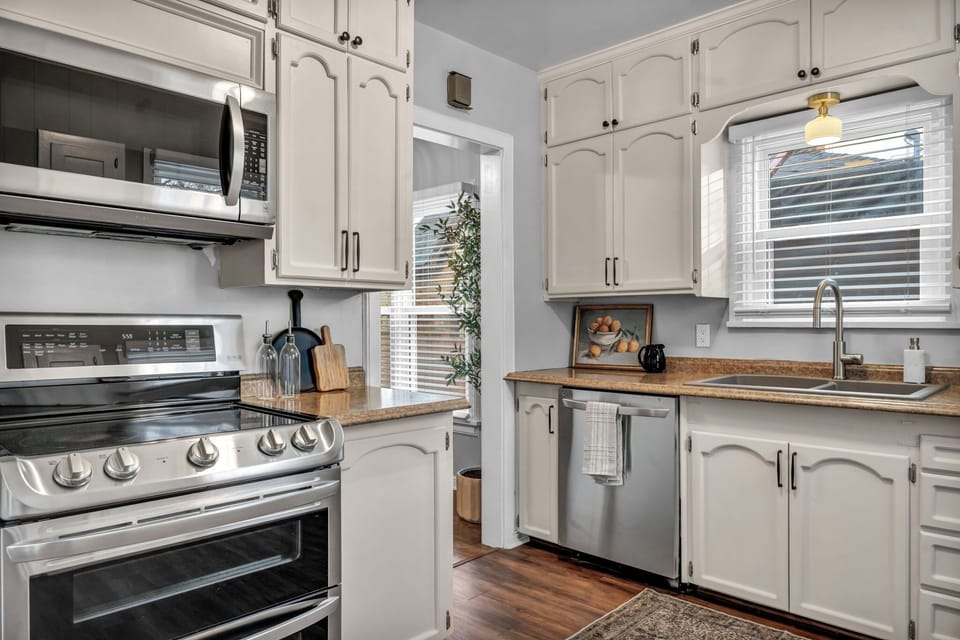 Newly renovated kitchen and appliances.
