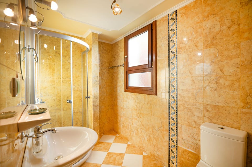 Breathtaking shower room