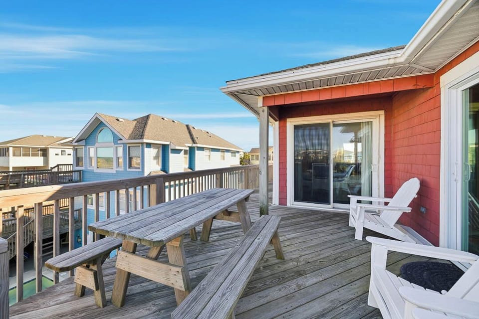 Top-Level Deck with Seating