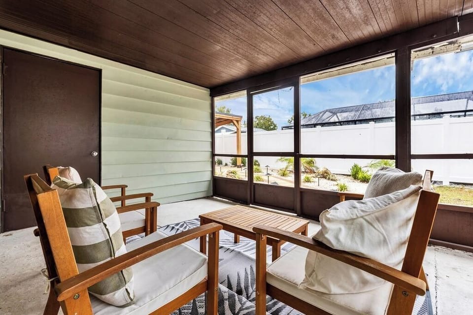 Screened Patio