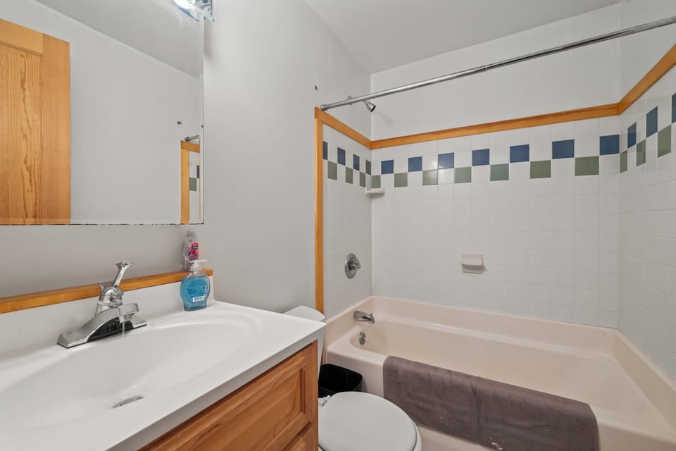 Lower level full bathroom (attached to bunk bed room)