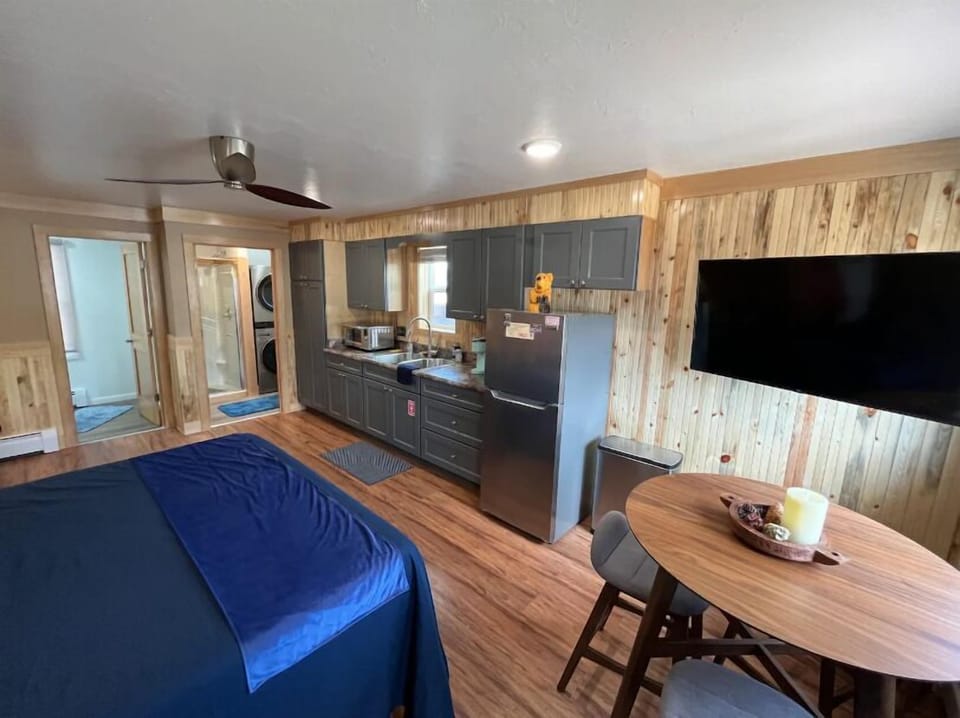 A well designed layout gives this studio space everything you need for a comfortable stay.
