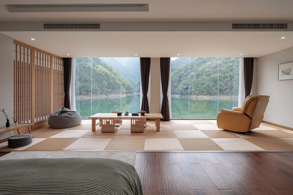 Superior Twin Room | Blackout drapes, free cribs/infant beds, rollaway beds, free WiFi