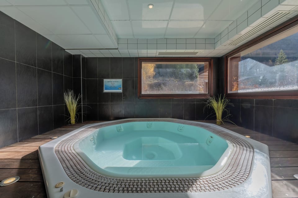 Jacuzzi