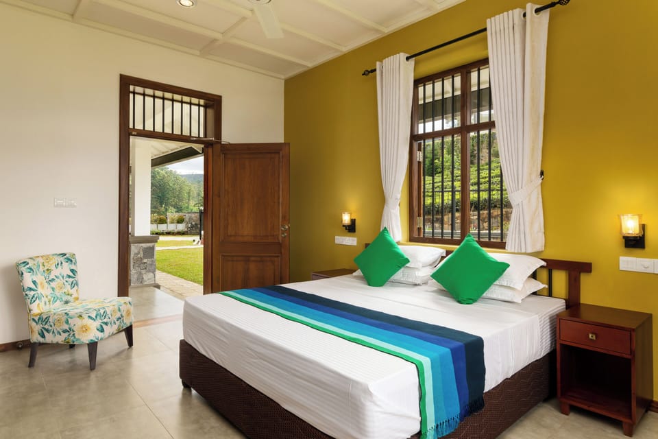 Deluxe Double Room, Balcony, Mountain View | In-room safe, iron/ironing board, free WiFi