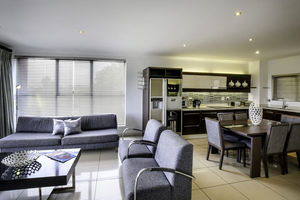 Apartment | Living area | Flat-screen TV