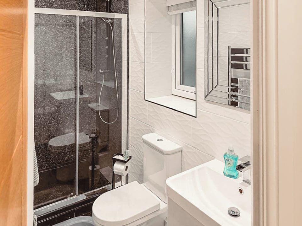 Bathroom | Royal Border Retreat, Berwick Upon Tweed