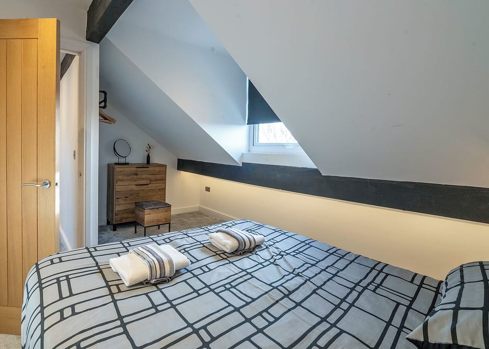 Bedroom, Bed, House