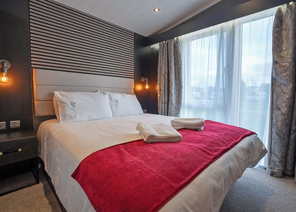 Bedroom, Bed, House