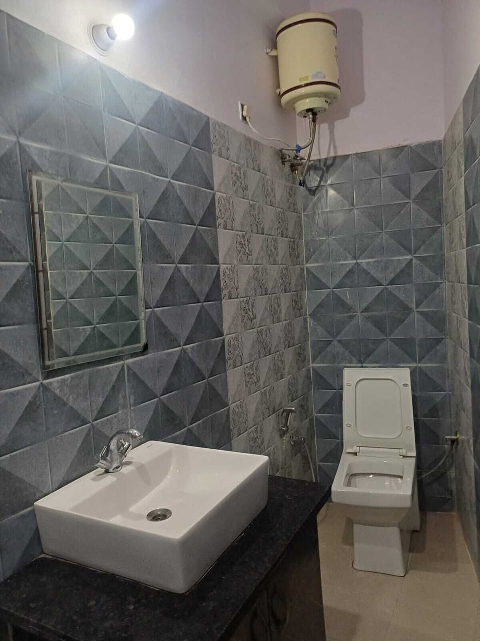 Family Room | Bathroom | Separate tub and shower, towels, soap, toilet paper
