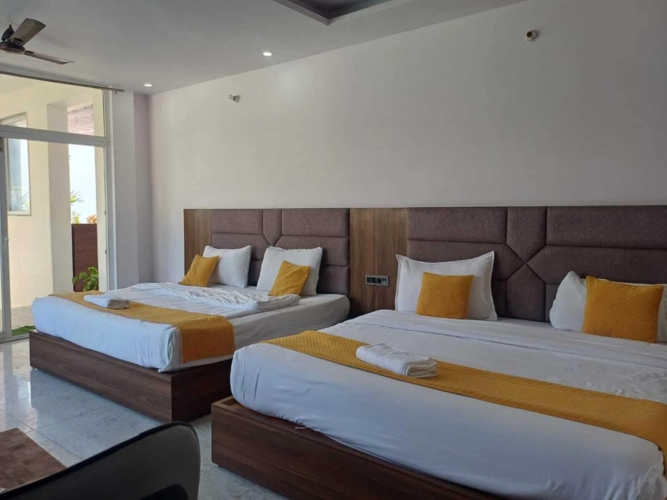 Family Room | Free WiFi
