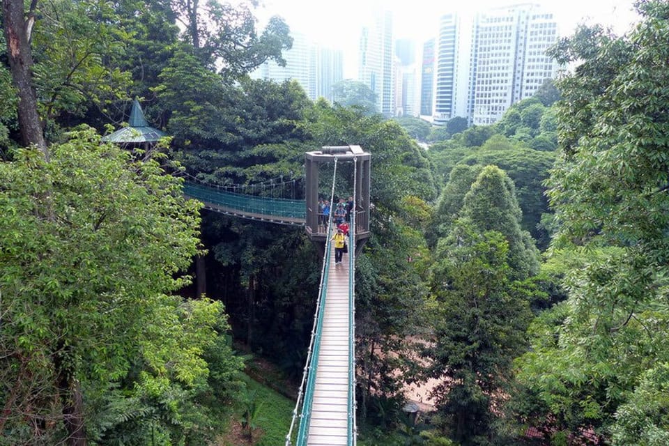 15min walk to the KL Forest Eco Park. (3mins by car).