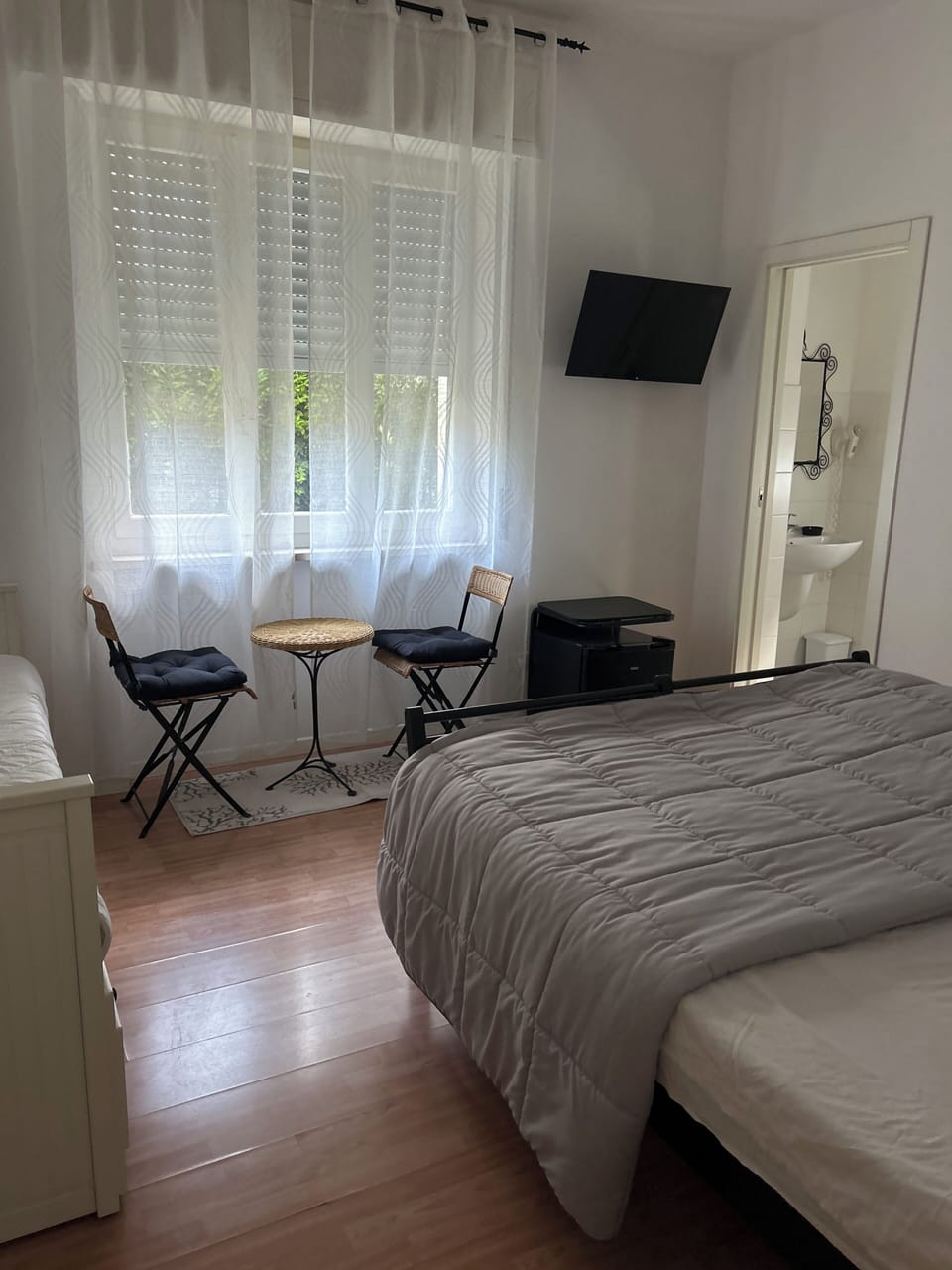 Comfort Triple Room | Free WiFi, bed sheets