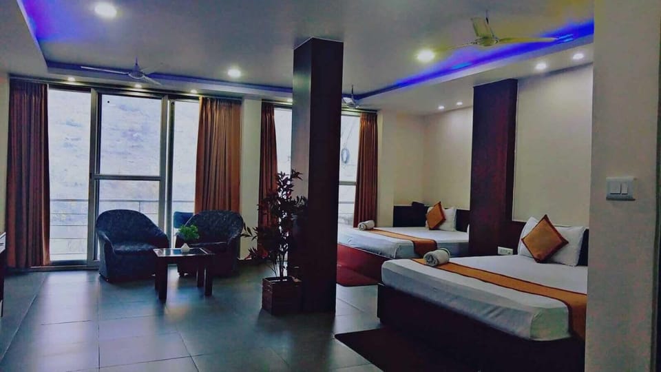 Family Room | Free WiFi